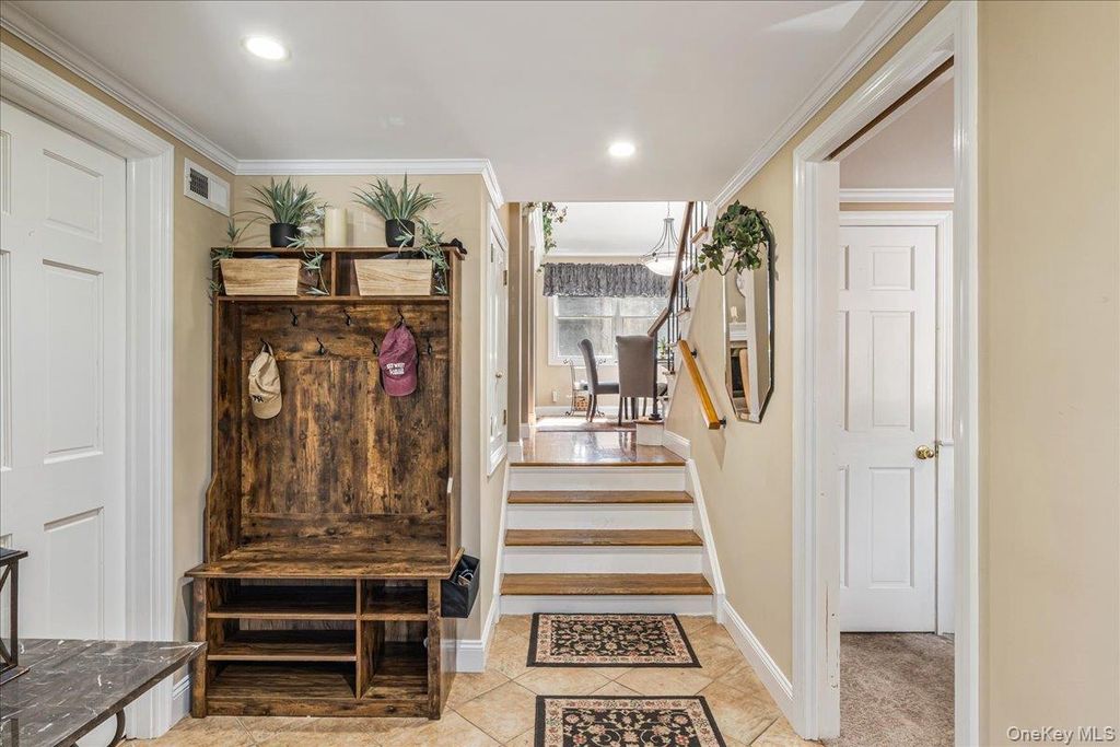 Photo of 4 Andover Place, Huntington, NY 11743 (MLS # 969158)