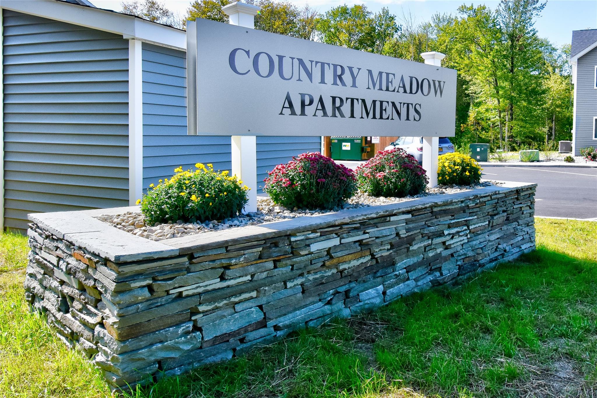 Levy Place, Saugerties, New York - 2 Bedrooms  
2 Bathrooms  
5 Rooms - 