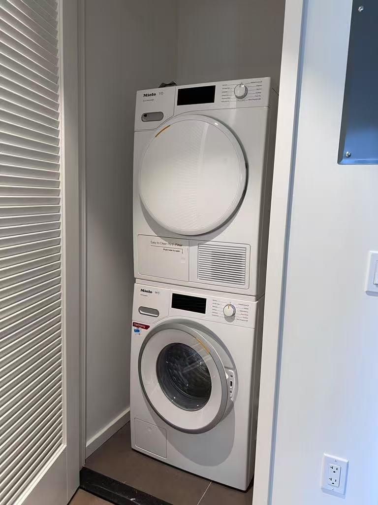 133-27 39th Avenue 8*