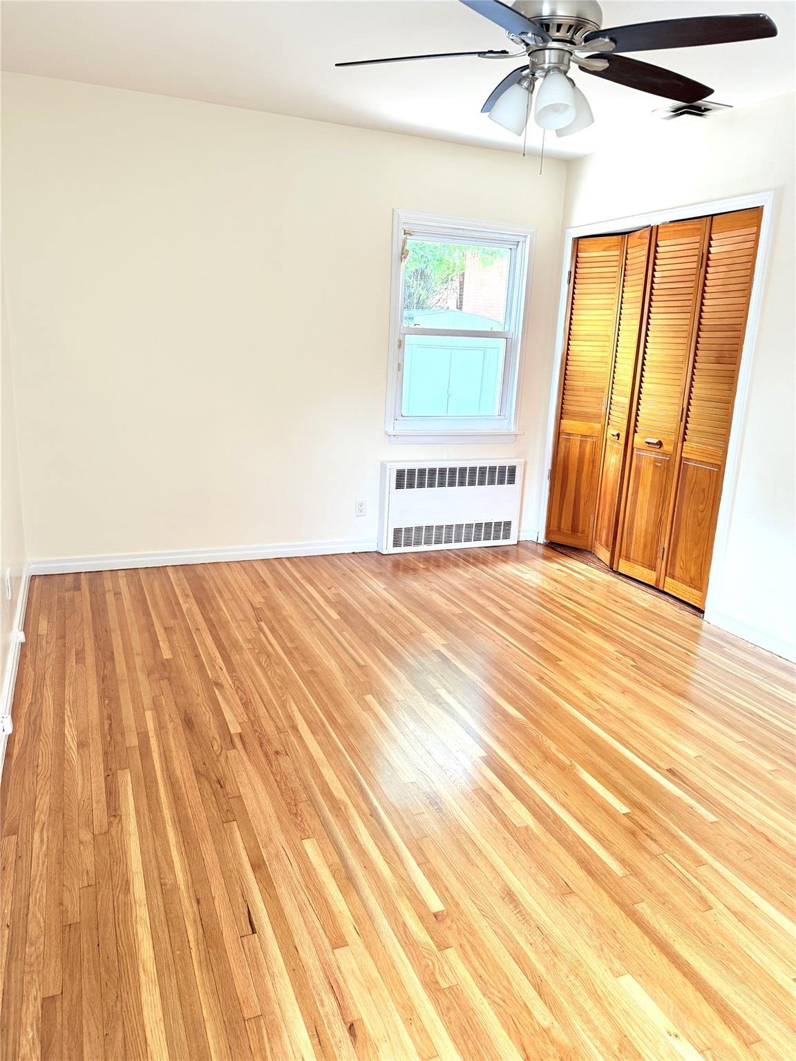 56-10 E Hampton Boulevard, Bayside, New York image 9