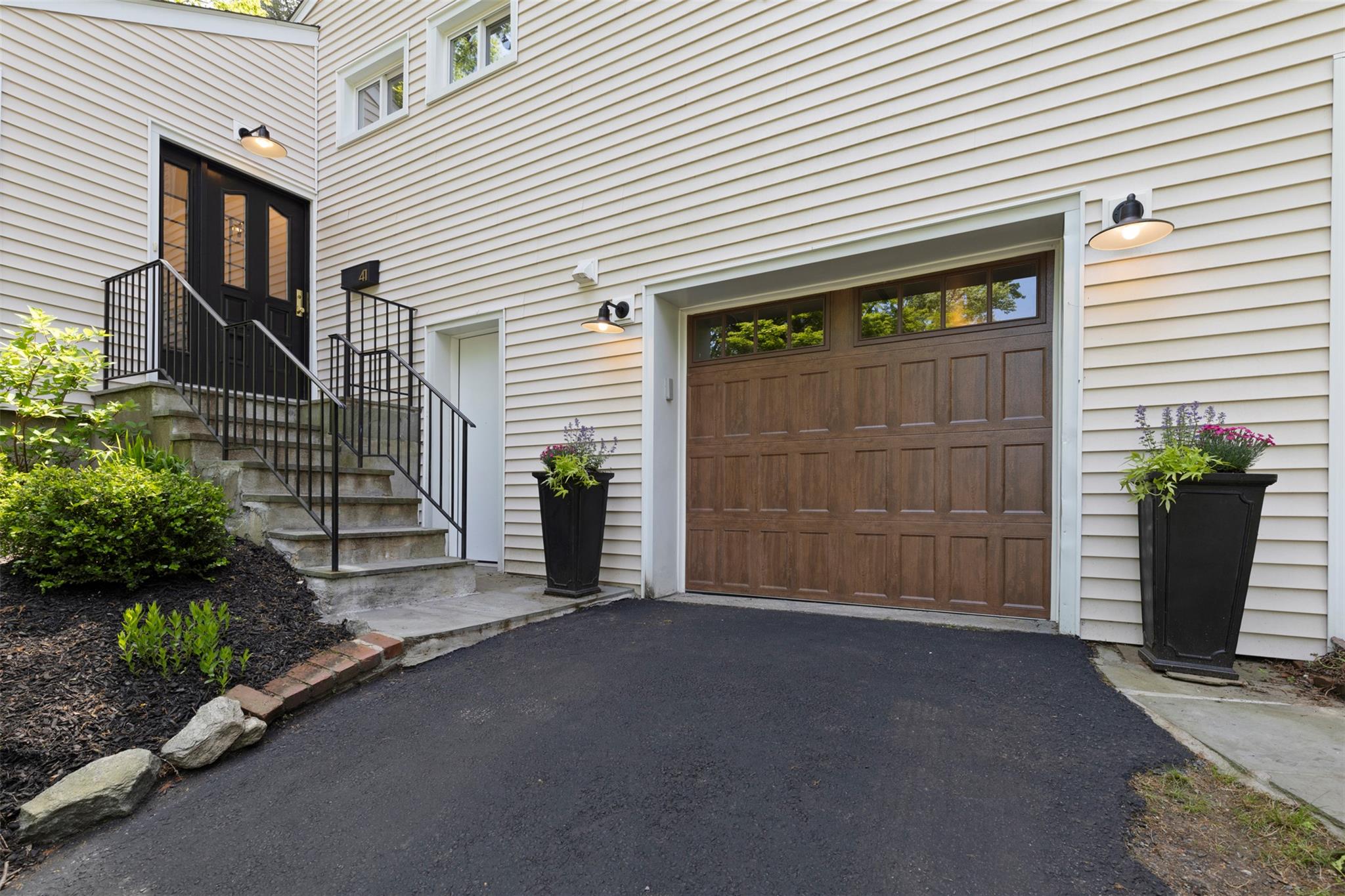 41 Carla Lane, Irvington, New York image 2