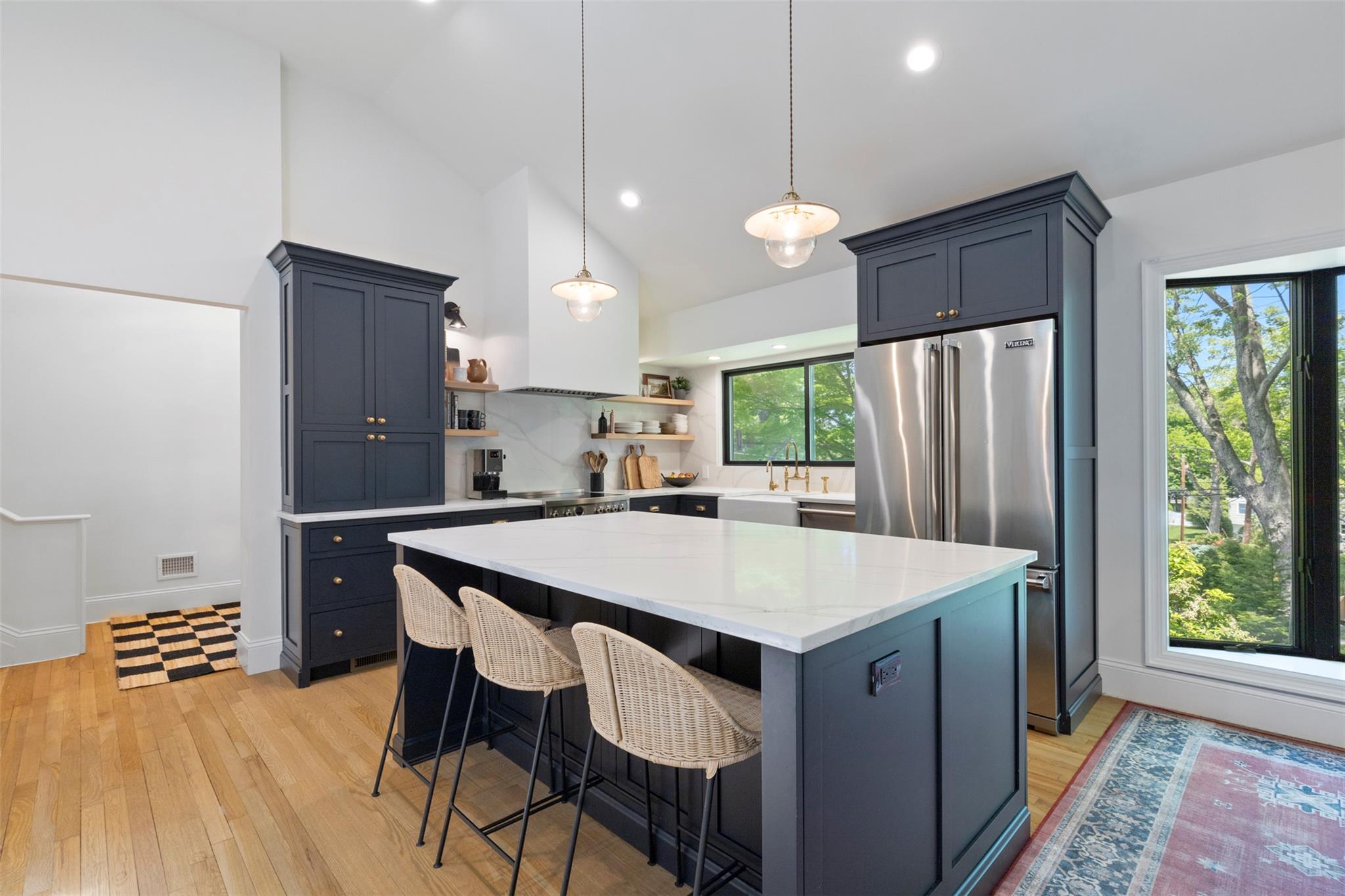 41 Carla Lane, Irvington, New York image 6