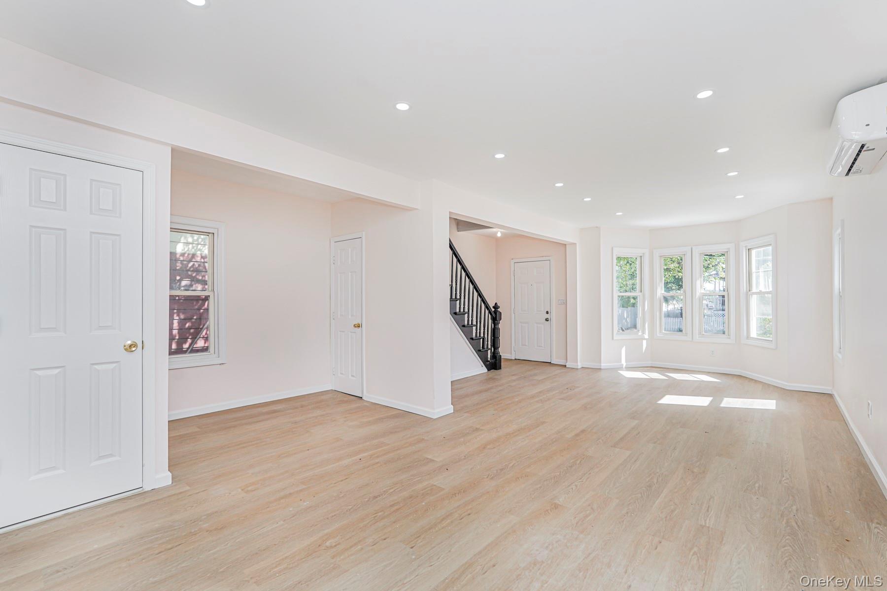36 Lockman Avenue
