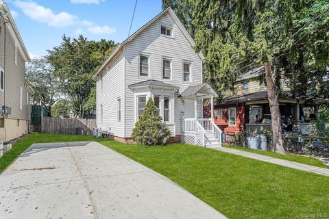 36 Lockman Avenue Staten Island NY 10303