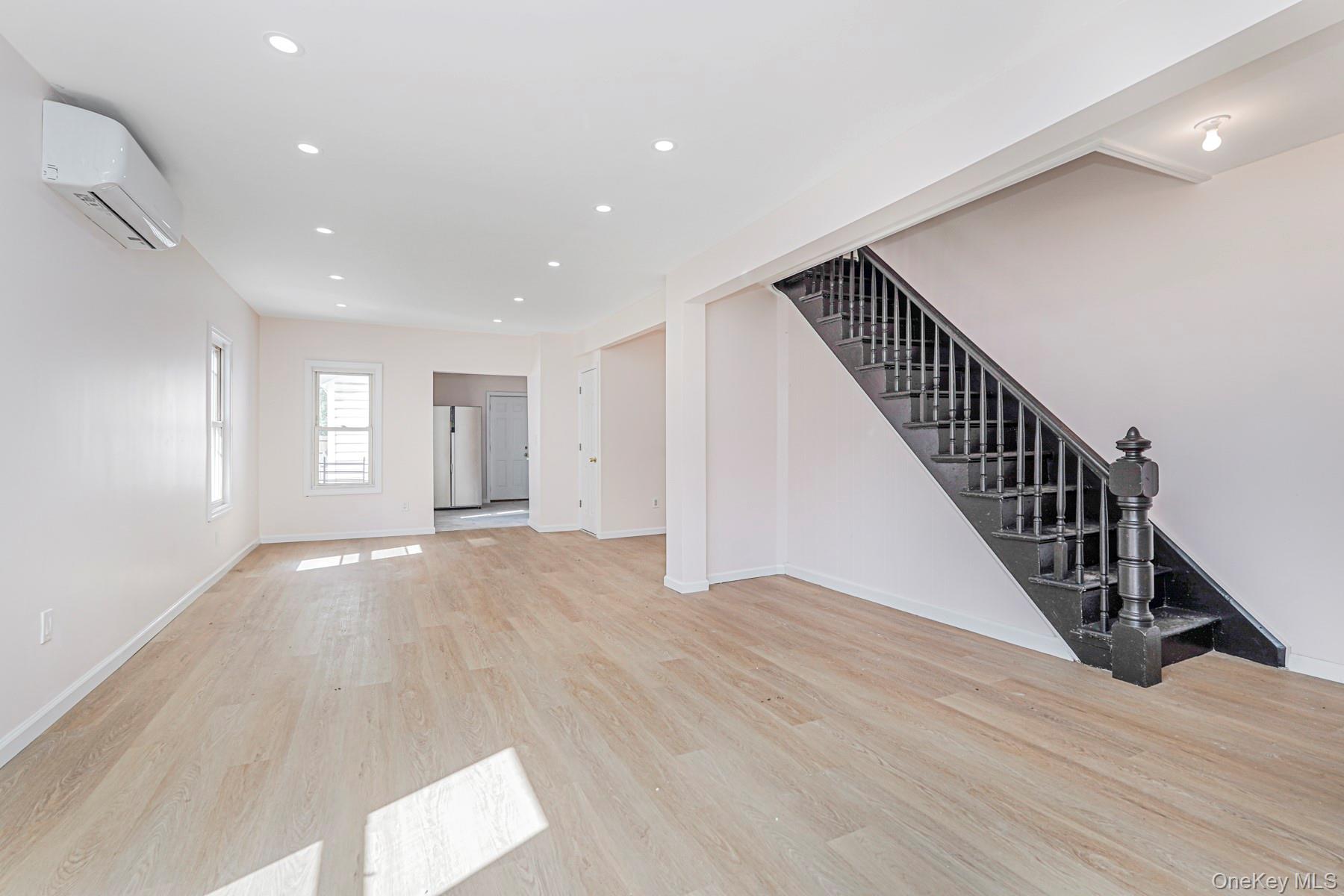 36 Lockman Avenue