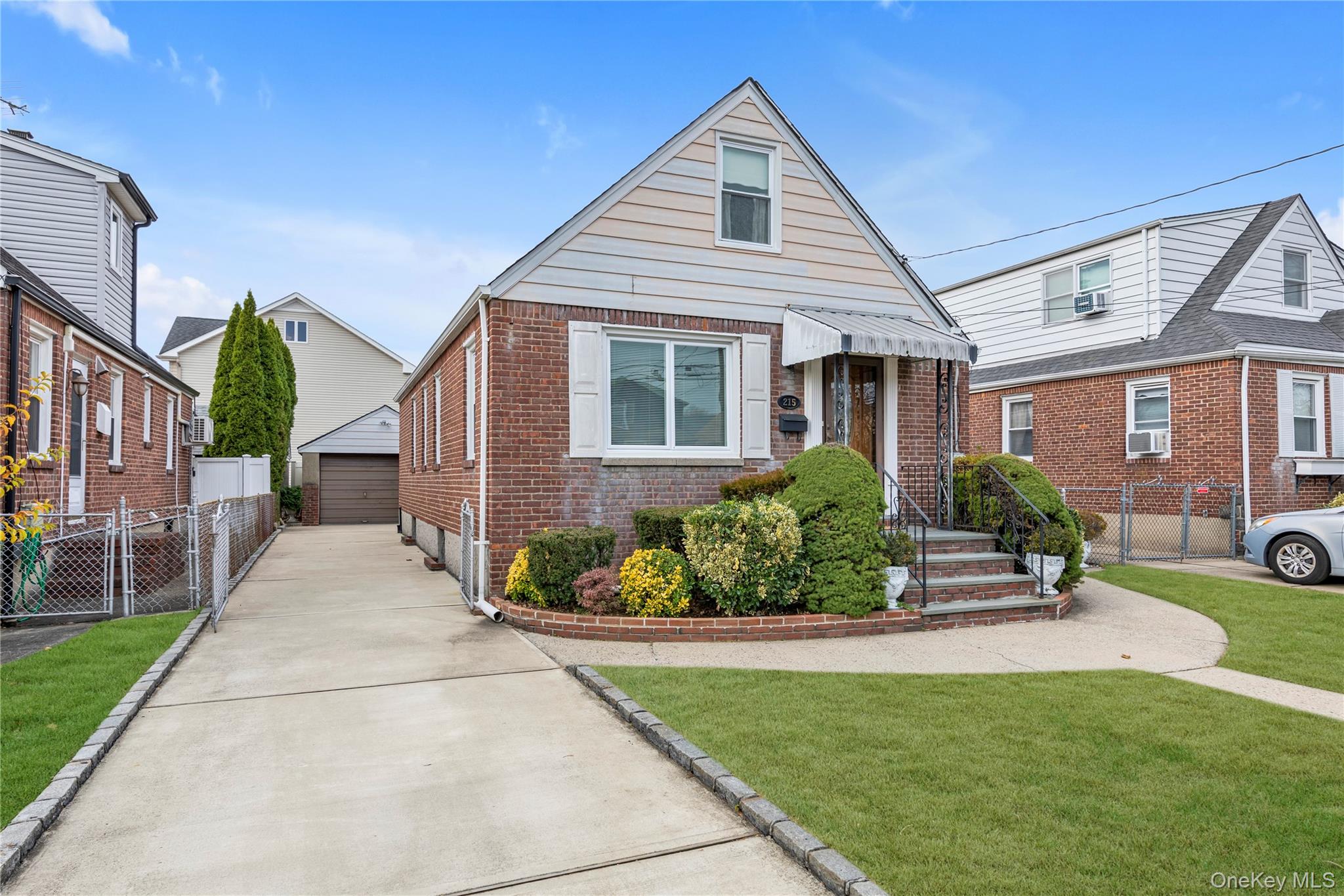 215 Sheridan Boulevard