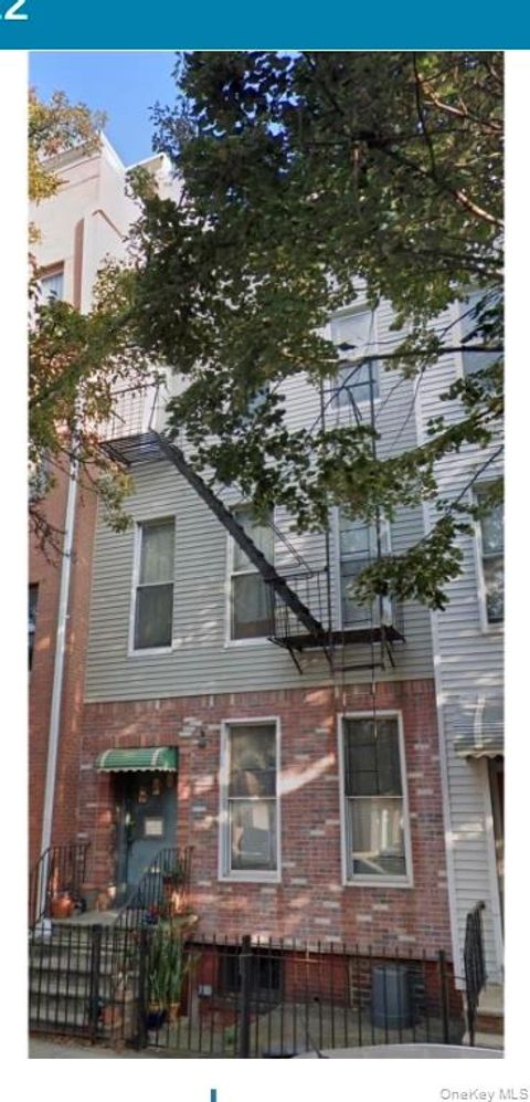 Homes For Sale - 111 Calyer Street<br/> Brooklyn, NY 11222