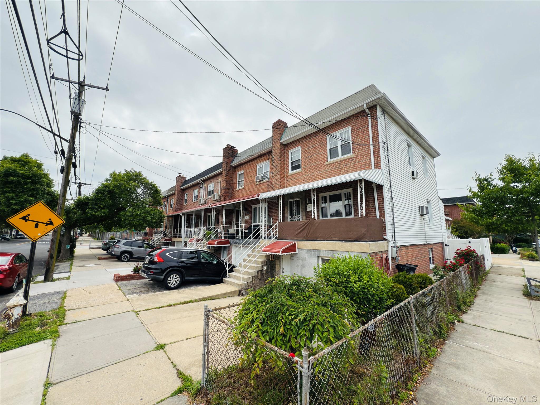 2943 Waterbury Avenue