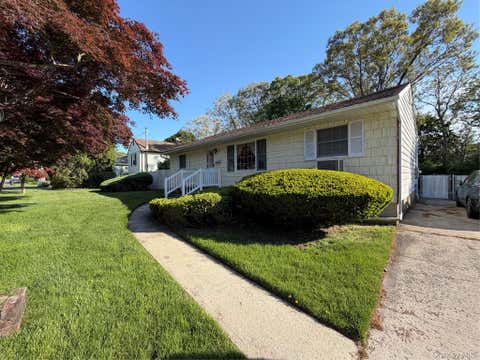 Homes For Sale - 22 Berry Lane<br/> Centereach, NY 11720