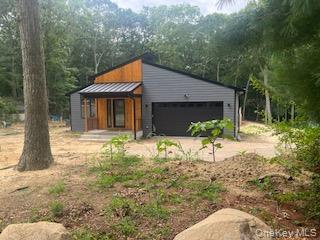 Homes For Sale - 17 Bittersweet Avenue<br/> Hampton Bays, NY 11946