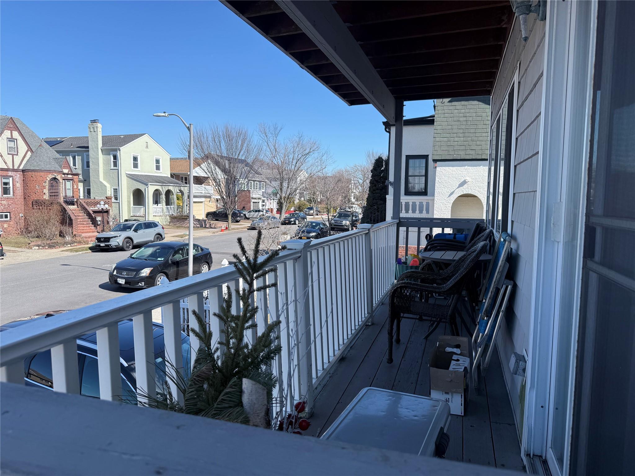 Long Beach, New York 11561, United States, 3 Bedrooms Bedrooms, ,2 BathroomsBathrooms,Residential,Active,87486