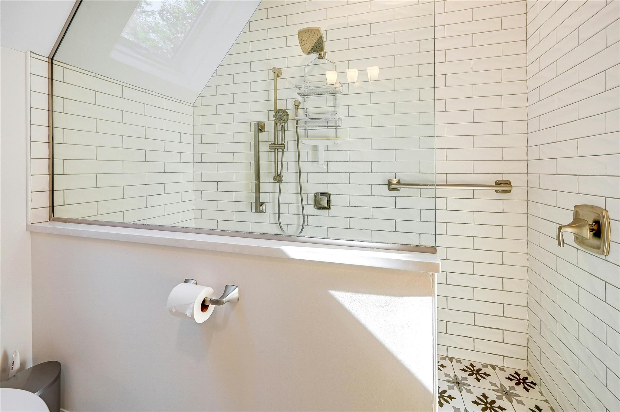 8095 Soundview Avenue, Southold, New York image 17