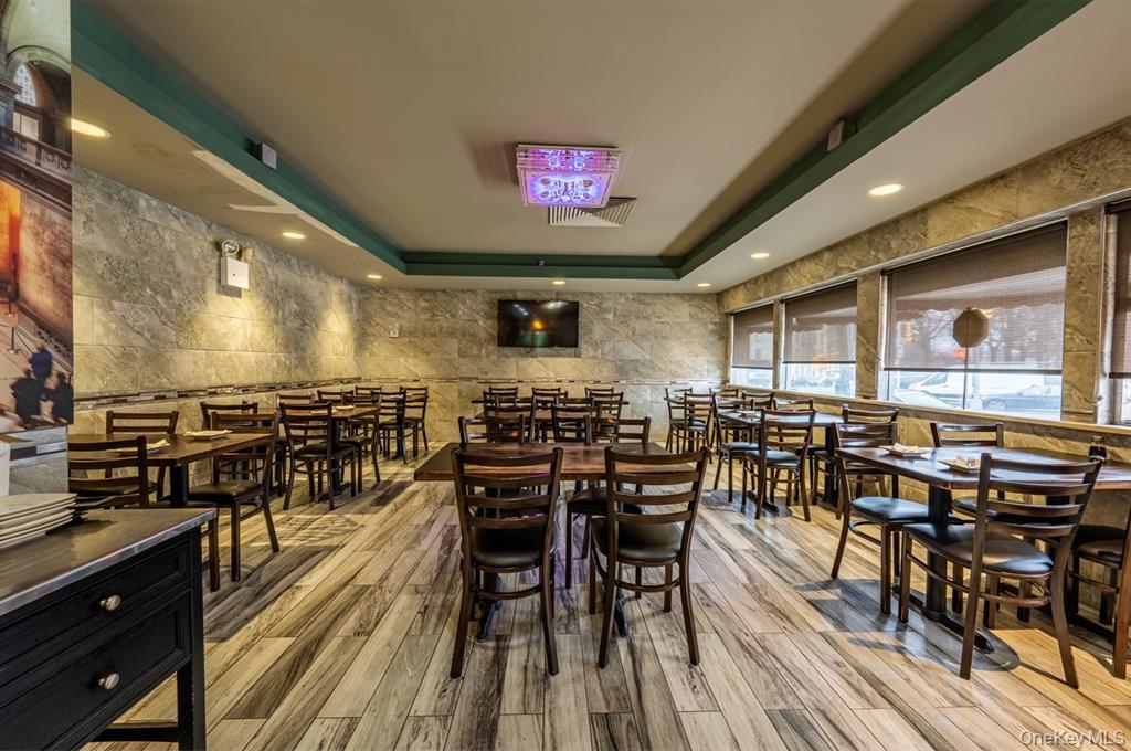 1506 bronxdale Avenue