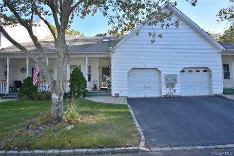 Photo of 2 Oyster Cove Lane, Blue Point, NY 11715 (MLS # 926195)
