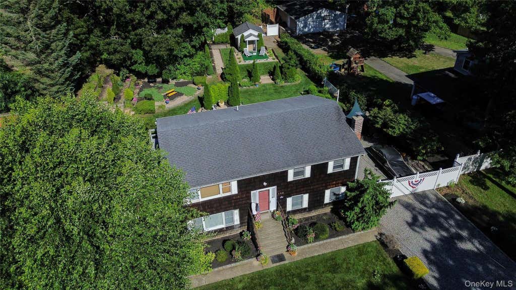 Photo of 530 Boxwood Drive, Shirley, NY 11967 (MLS # 1041711)