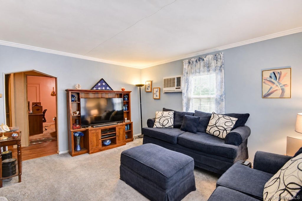Photo of 150 Franklin Street, Elmont, NY 11003 (MLS # 1058536)