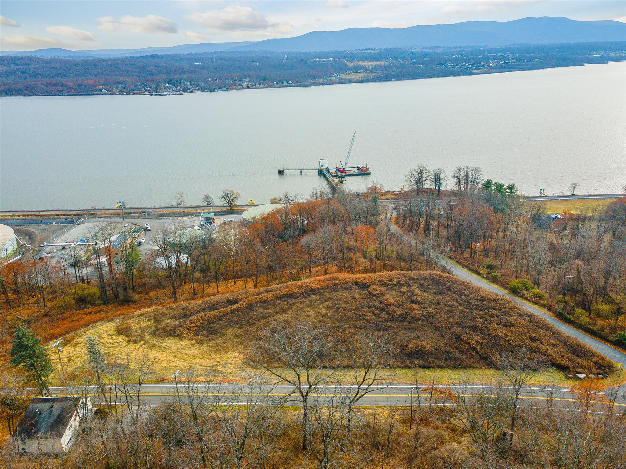 Oak St & River Rd Road, Newburgh, New York image 10