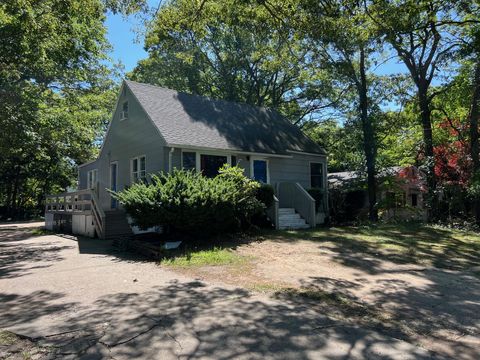 139 Madison Street Mastic NY 11950