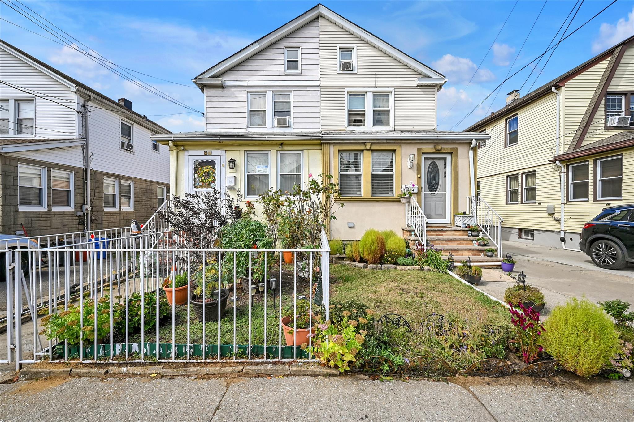 158th Street, Springfield Gardens, Queens, NY - 3 Bedrooms  
2 Bathrooms  
7 Rooms - 