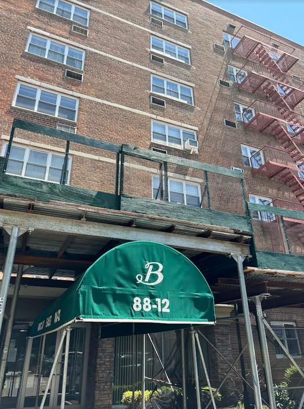 88-12 151 Avenue 5E