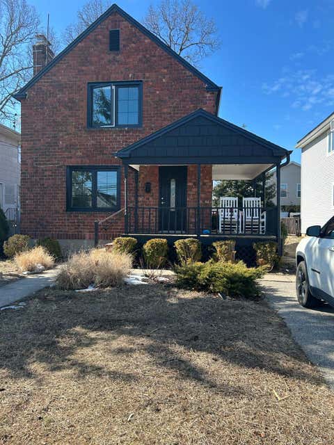 Homes For Rent - 17 Cottonwood Road<br/> Port Washington, NY 11050