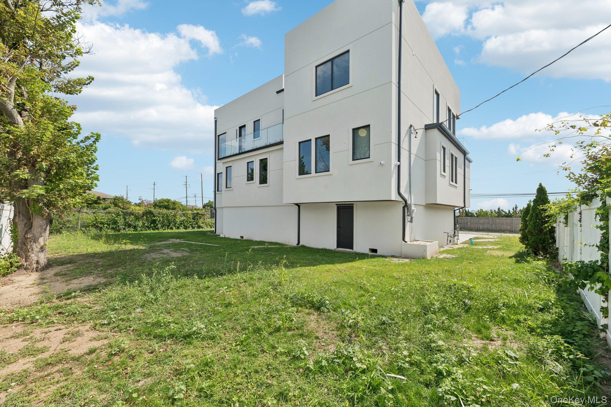 Atlantic Beach, New York 11509, United States, 5 Bedrooms Bedrooms, ,6 BathroomsBathrooms,Residential,Active,213780