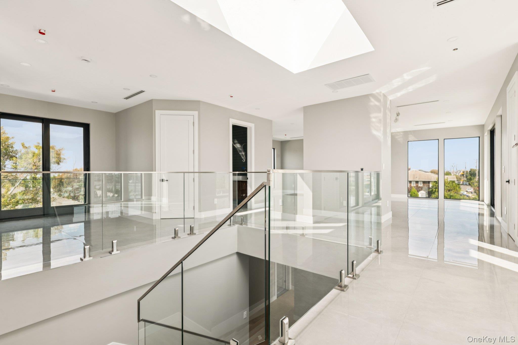 Atlantic Beach, New York 11509, United States, 5 Bedrooms Bedrooms, ,6 BathroomsBathrooms,Residential,Active,213780