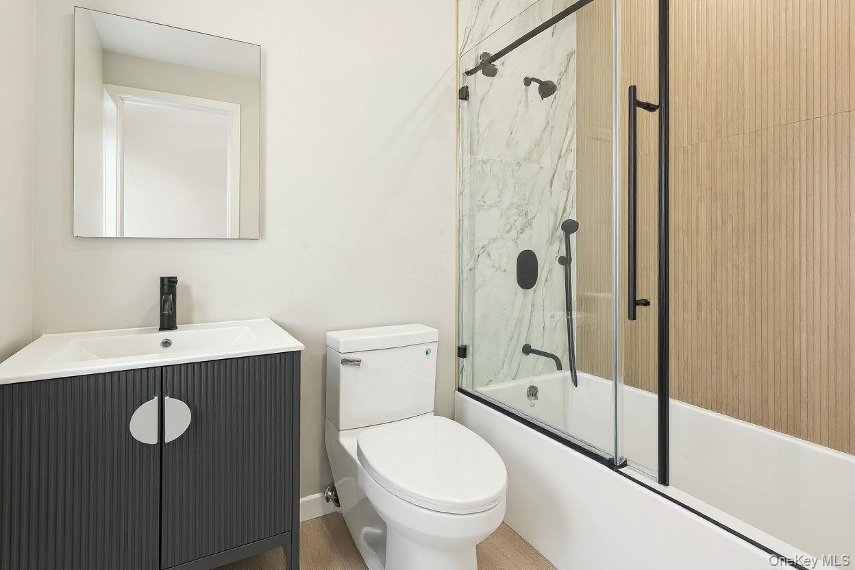 Atlantic Beach, New York 11509, United States, 5 Bedrooms Bedrooms, ,6 BathroomsBathrooms,Residential,Active,213780