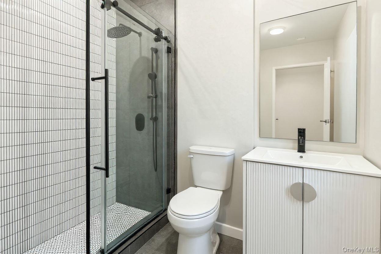 Atlantic Beach, New York 11509, United States, 5 Bedrooms Bedrooms, ,6 BathroomsBathrooms,Residential,Active,213780