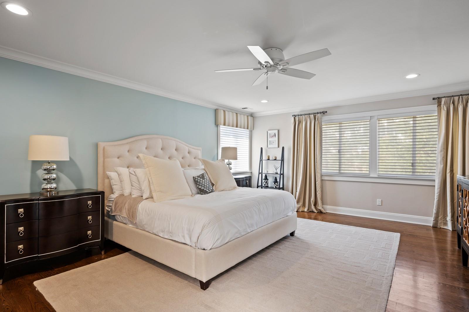 17 Tiffany Circle, Manhasset, New York image 13