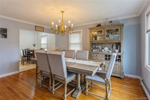 2359 Spruce Street Seaford NY 11783