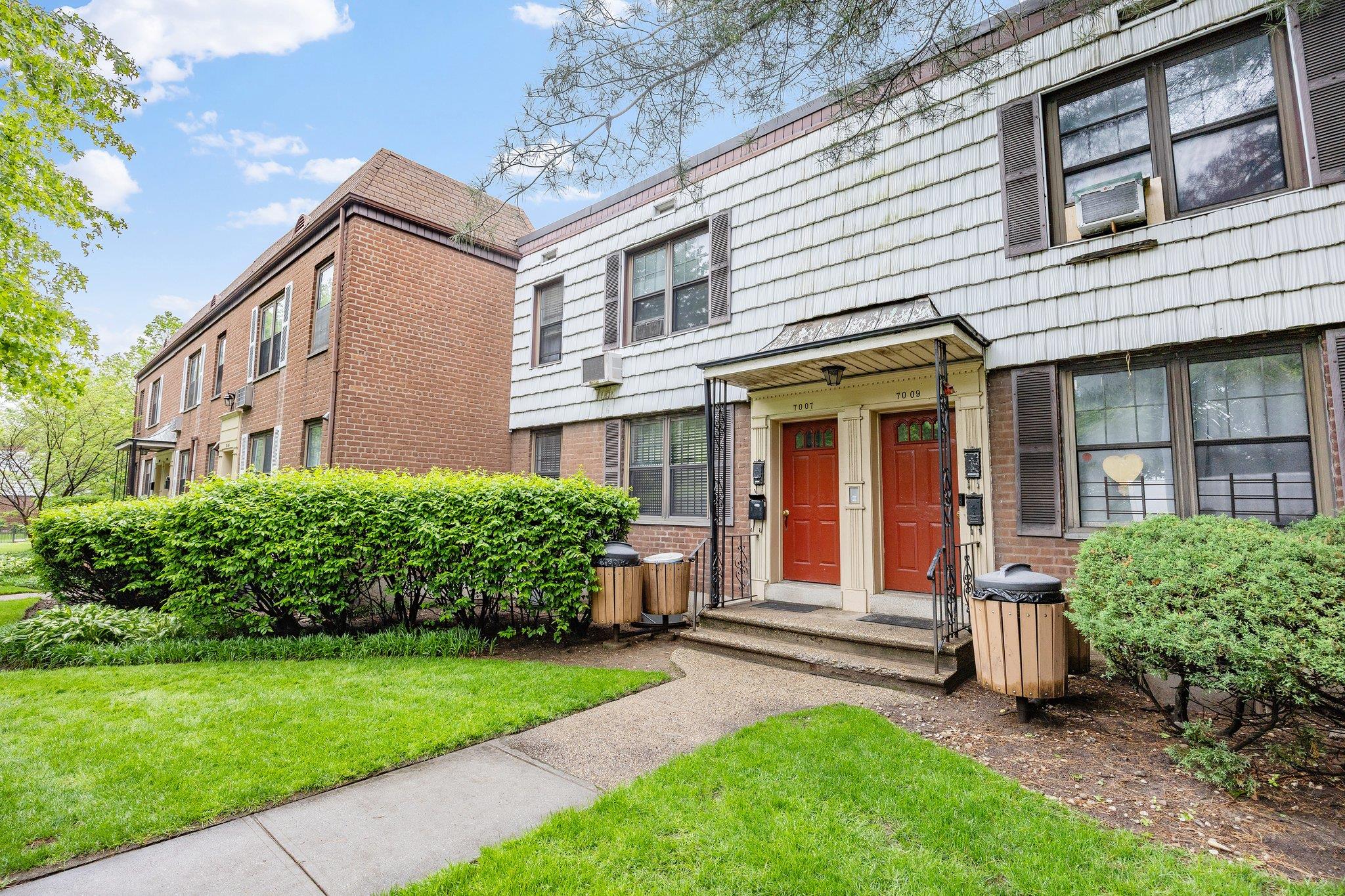 70-07 E Park Drive A