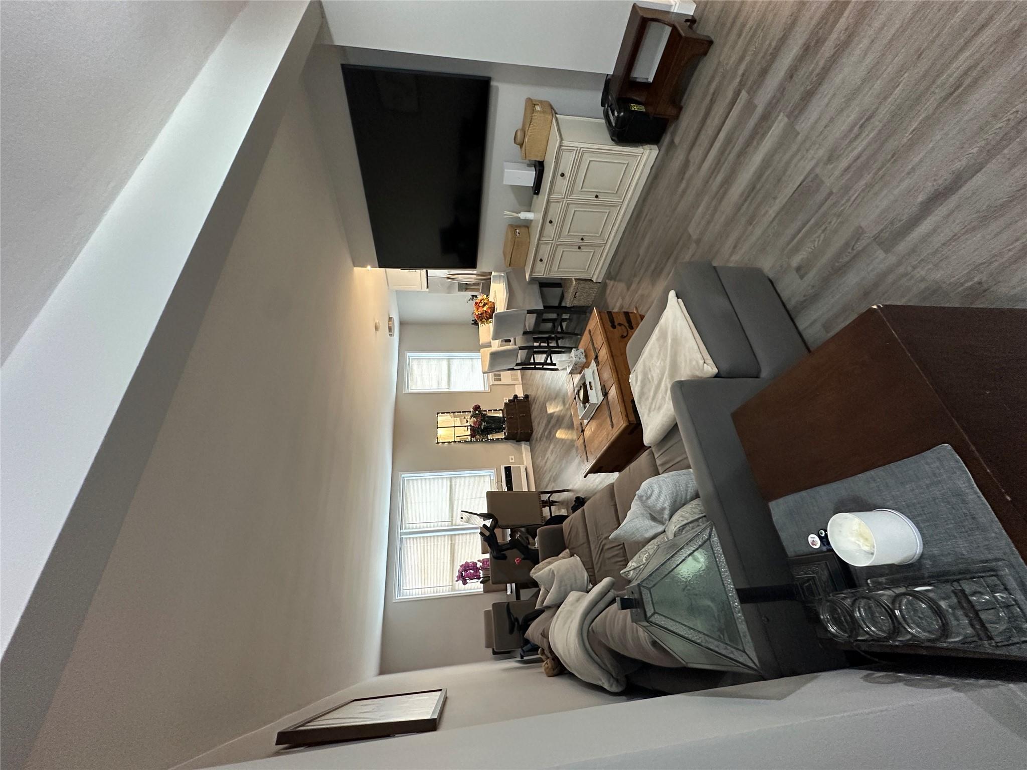 241-20 Northern Boulevard #1M, Douglaston, New York image 6