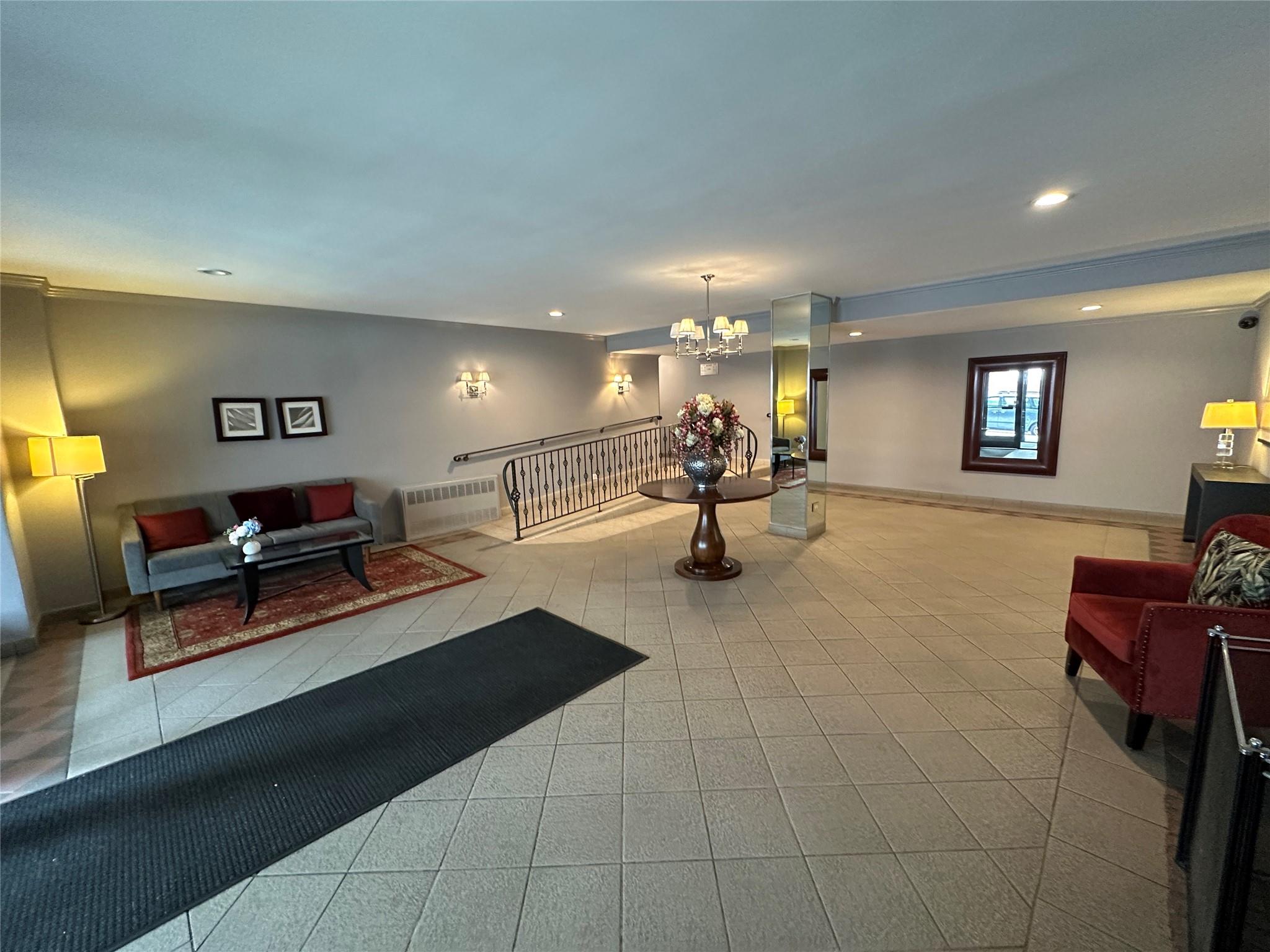 241-20 Northern Boulevard #1M, Douglaston, New York image 2