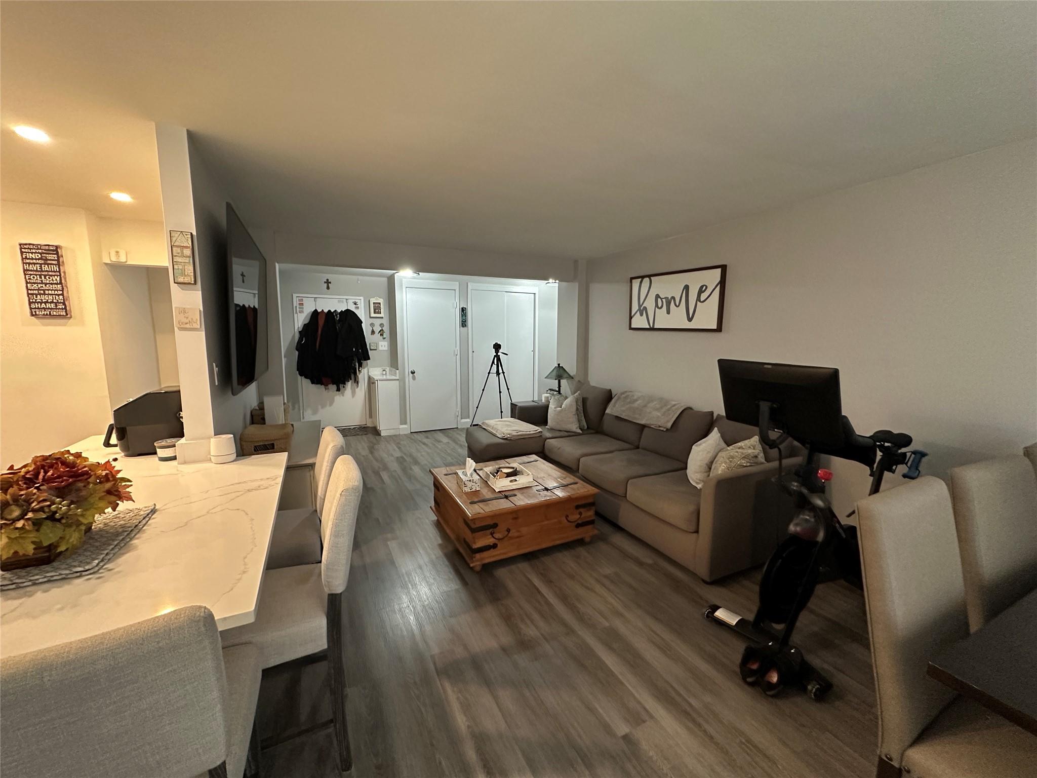 241-20 Northern Boulevard #1M, Douglaston, New York image 9