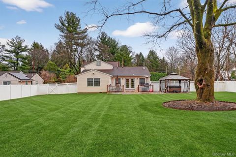 Homes For Sale - 69 S Airmont Road<br/> Rockland County, Airmont, NY 10901