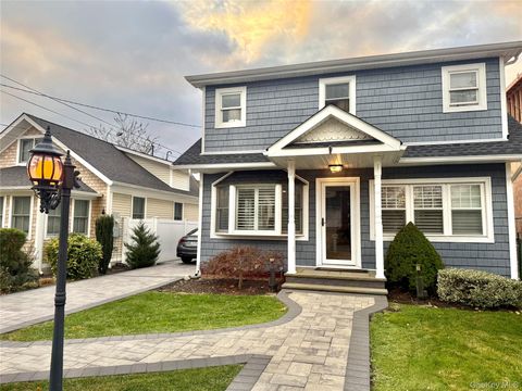 38 E Hamilton Avenue Massapequa NY 11758