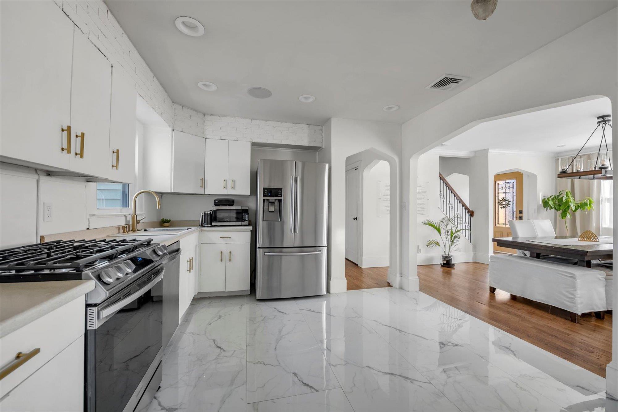 43 Foster Boulevard, North Babylon, New York image 4