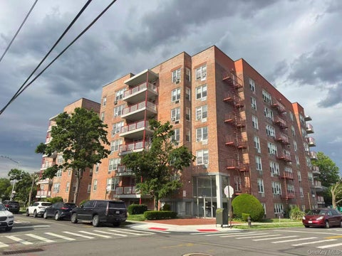 Photo of 34-25 150th Place #4B, Flushing, NY 11354 (MLS # 1010453)