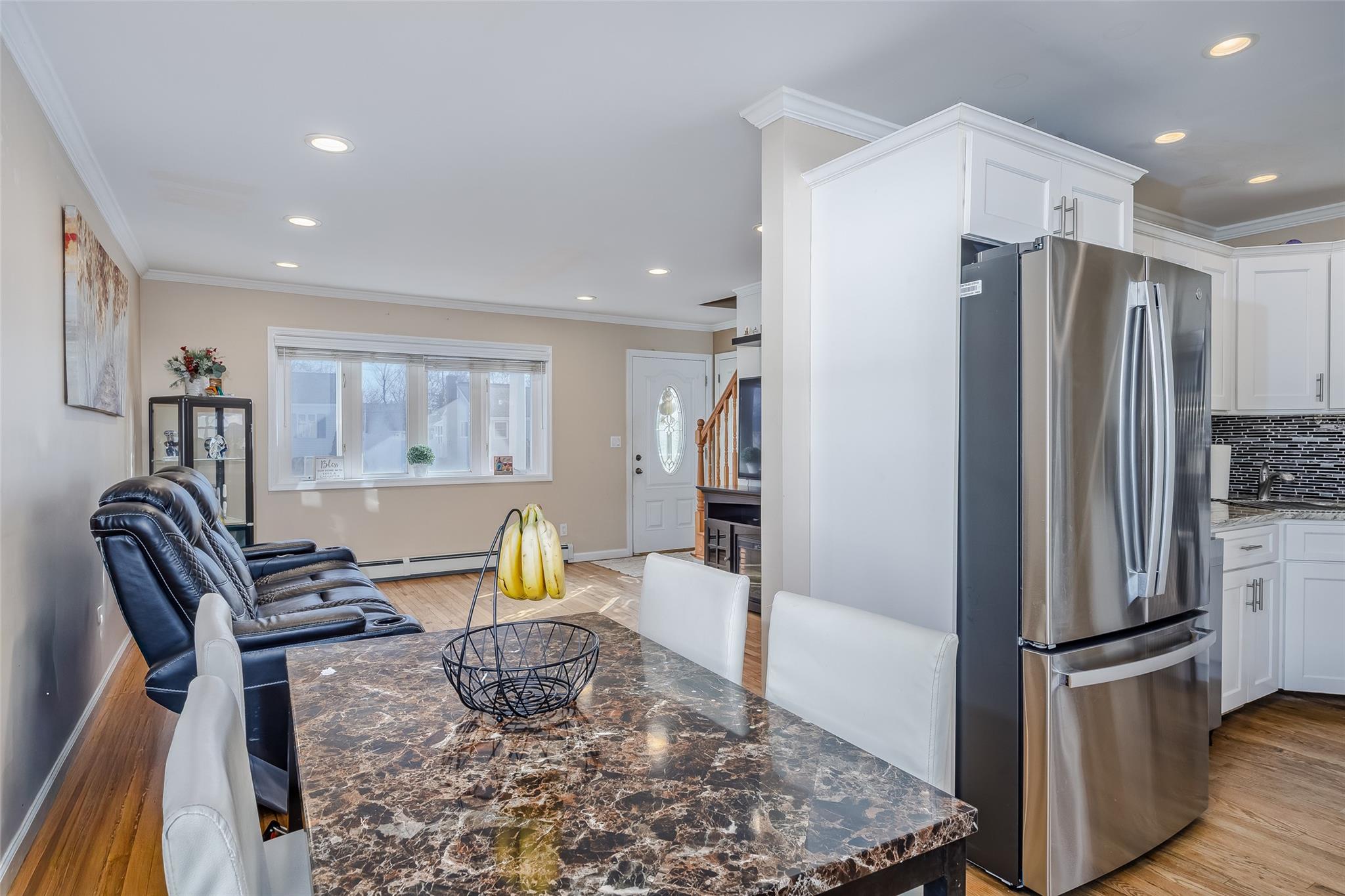 16 Soloff Road, Massapequa, New York image 8