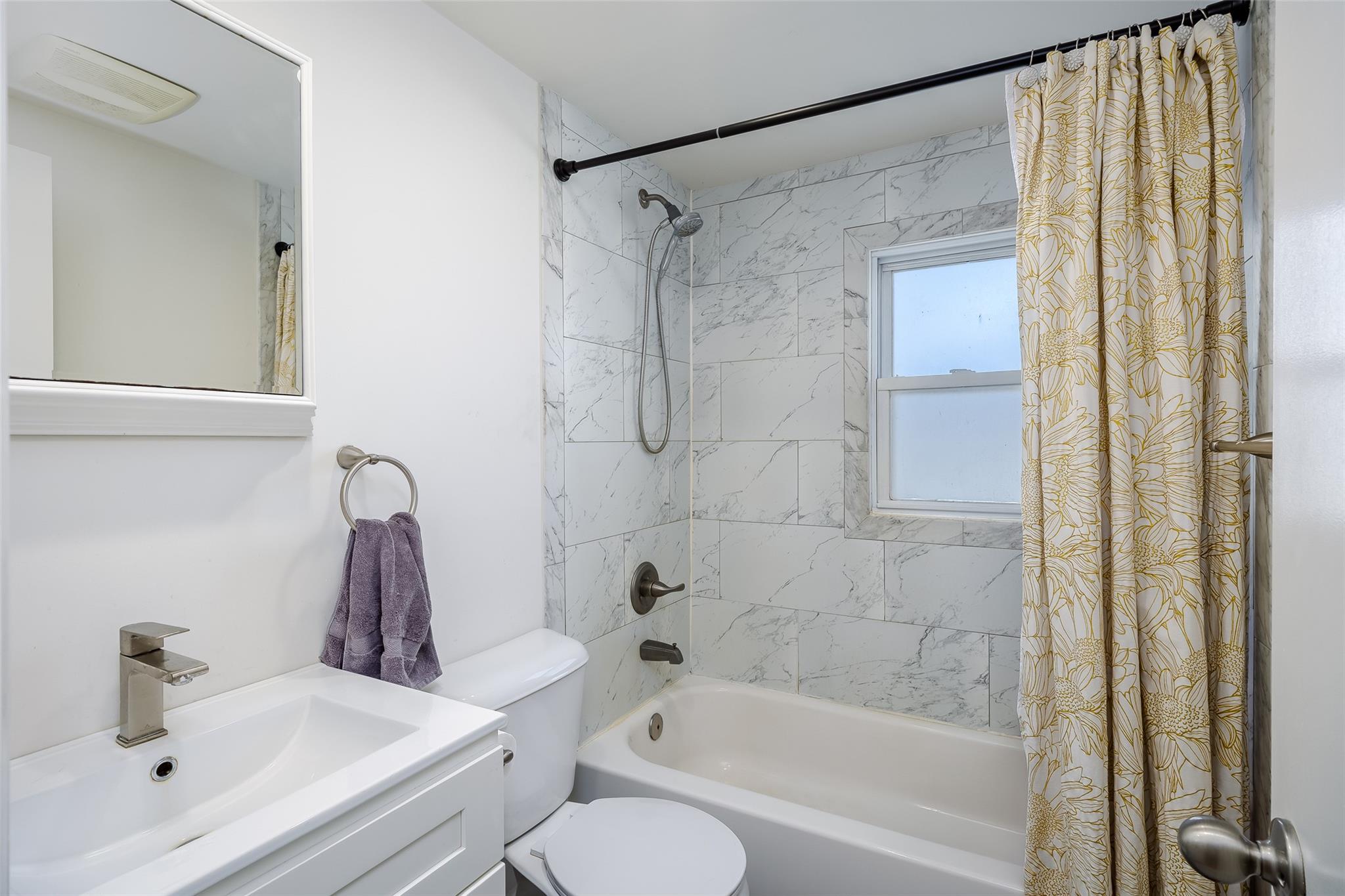 16 Soloff Road, Massapequa, New York image 19