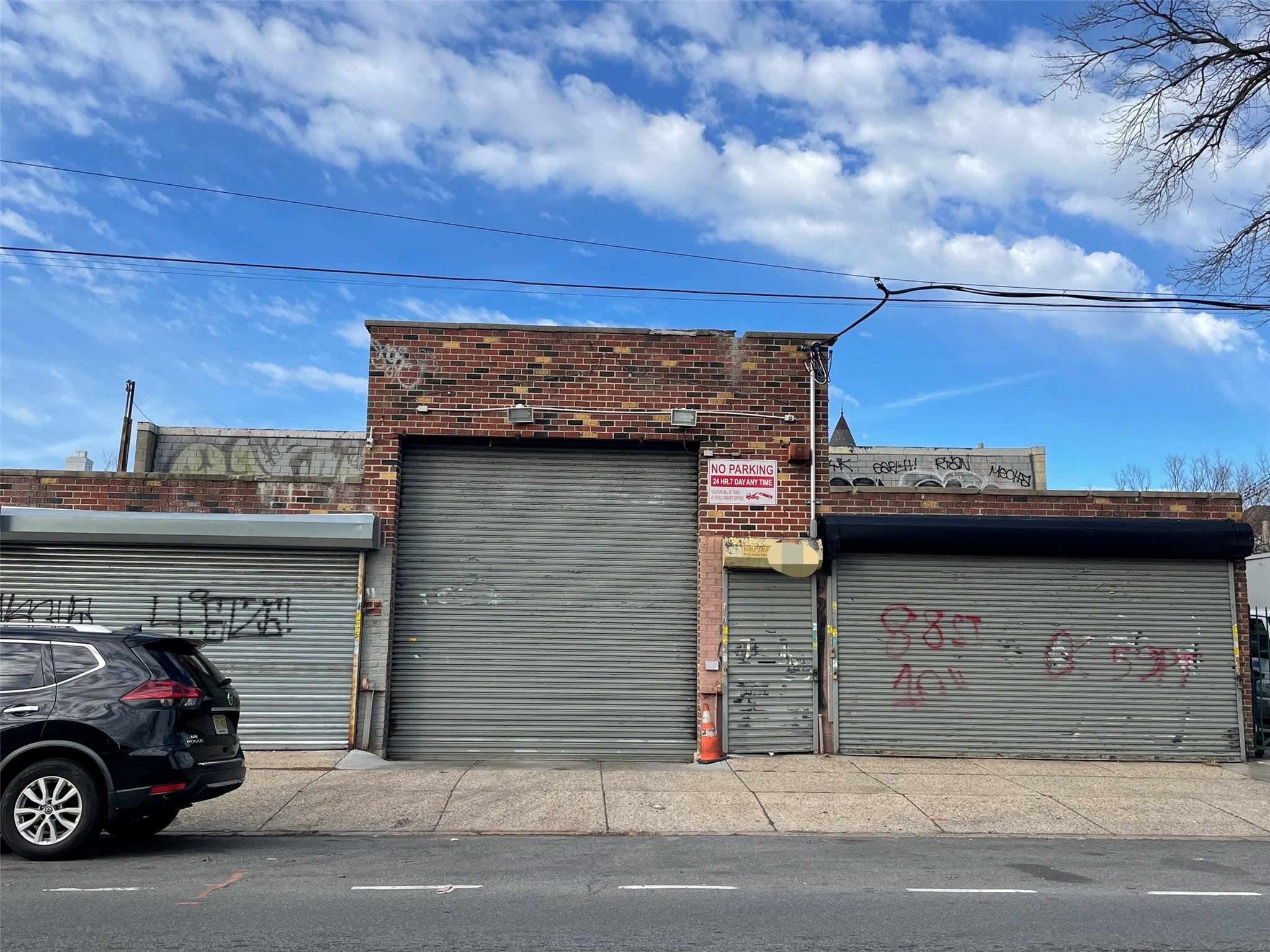 86-11 Atlantic Avenue