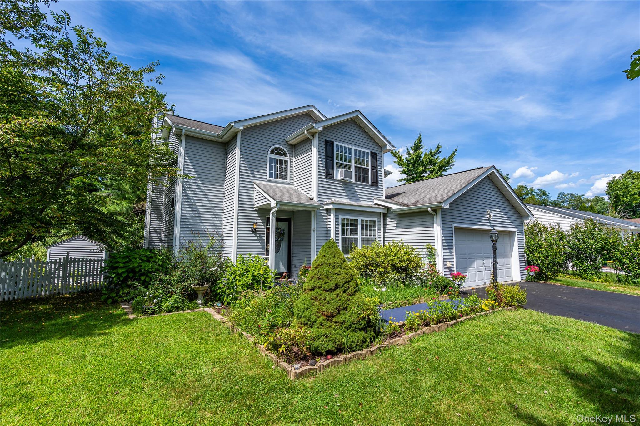 7 Pearlbush Ln