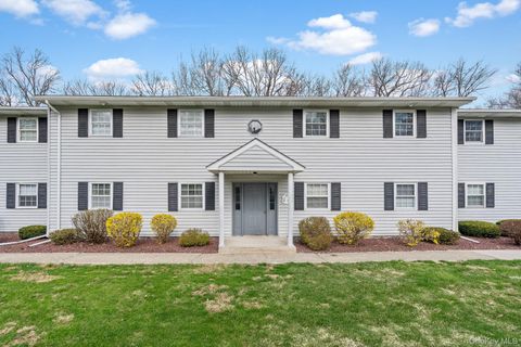 Condo For Sale - 12 Field Court #D<br/> Dutchess County, Fishkill, NY 12524