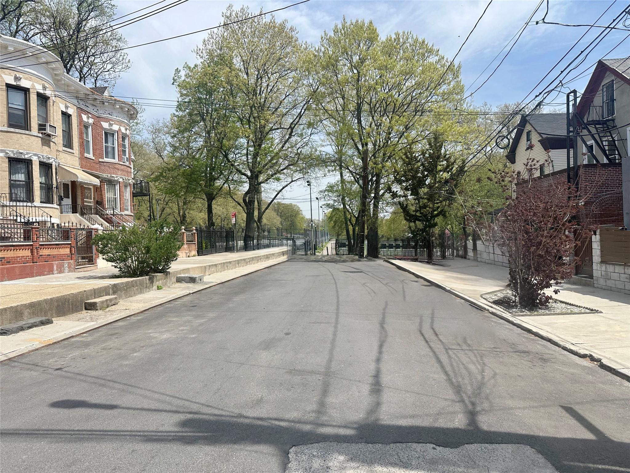 230 Sunnyside Avenue, Brooklyn, New York image 8
