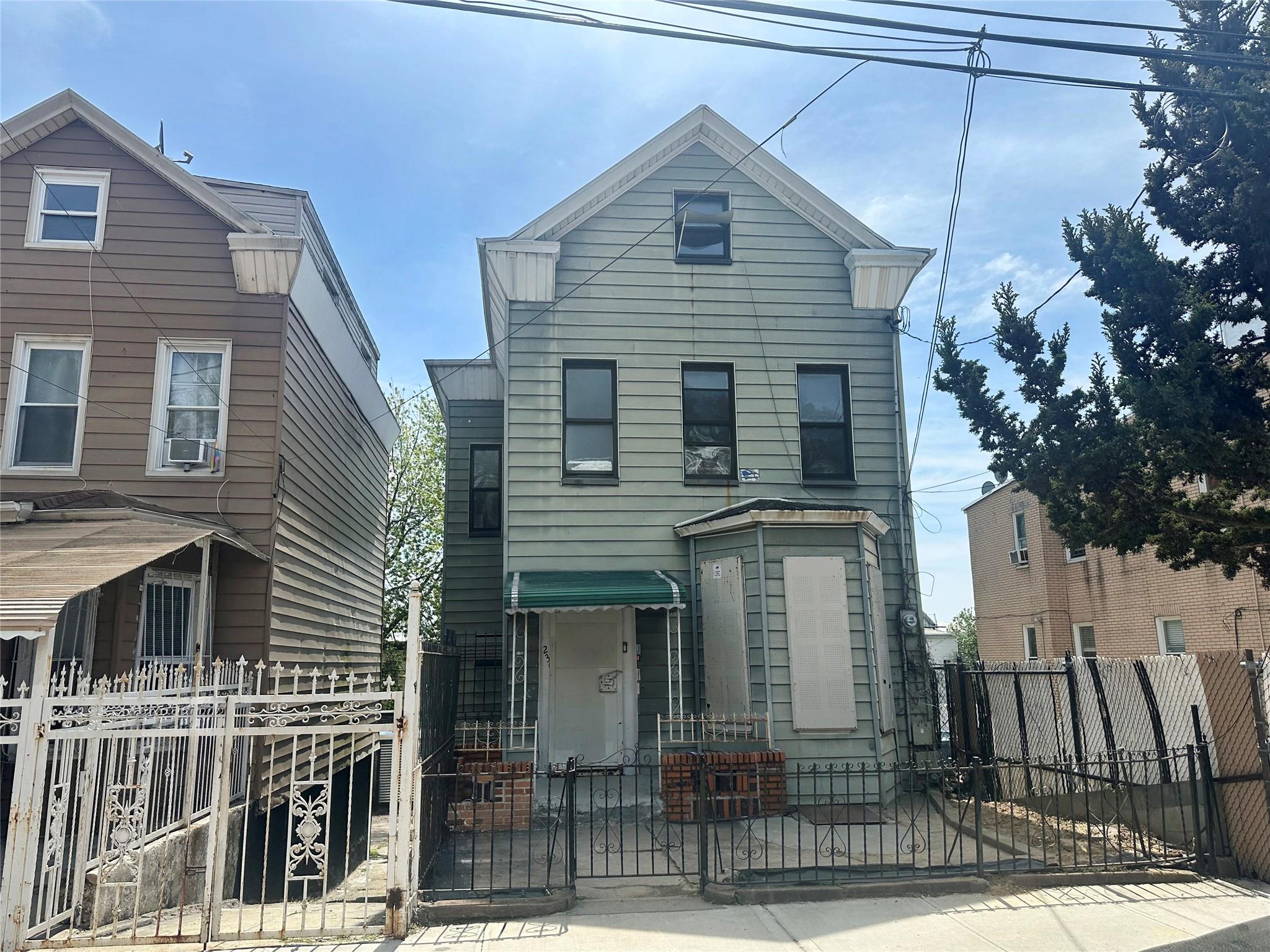 230 Sunnyside Avenue, Brooklyn, New York image 1