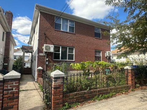6-20 127th Street College Point NY 11356