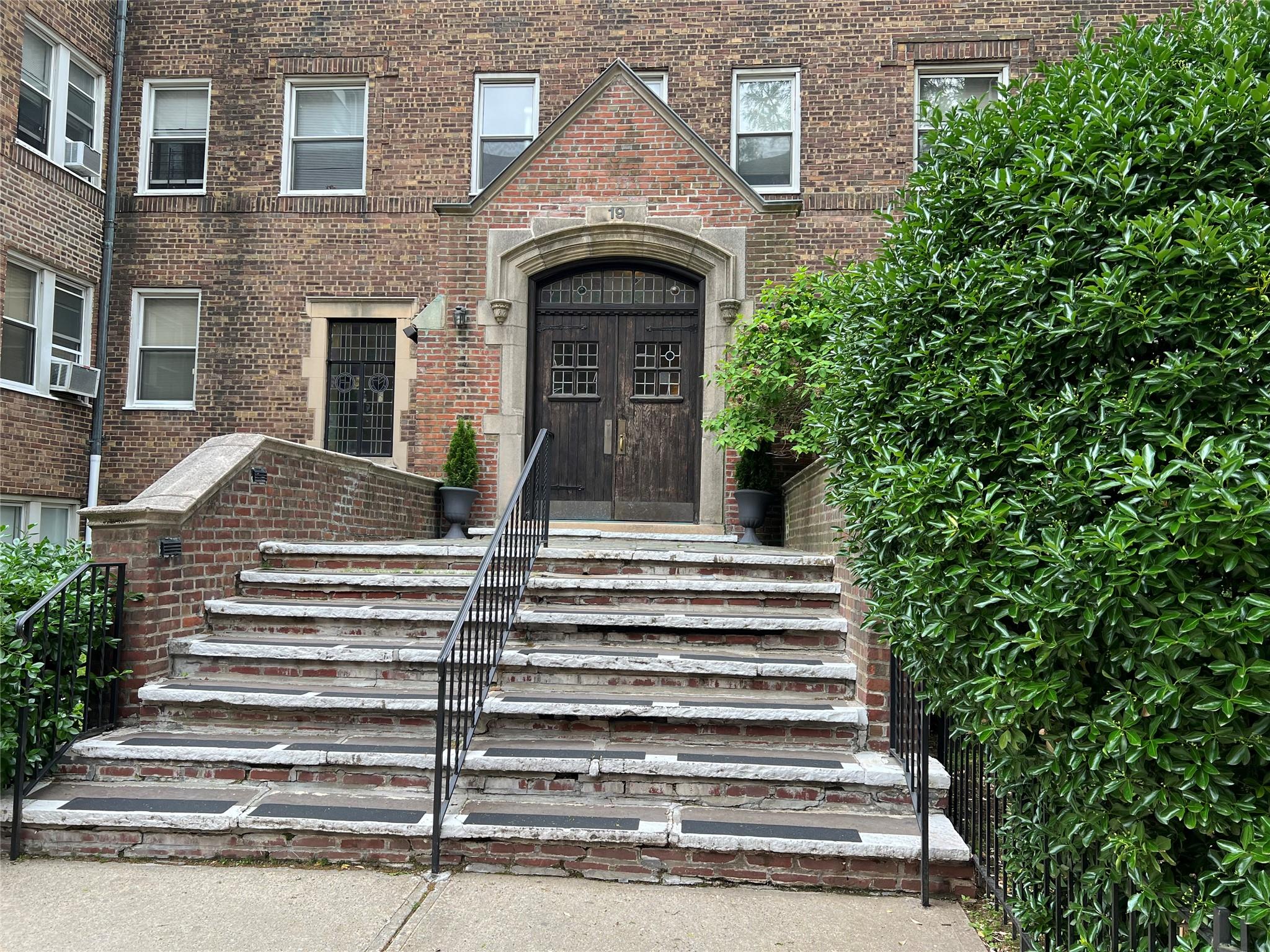 19 William Street #3G, Mount Vernon, New York image 3