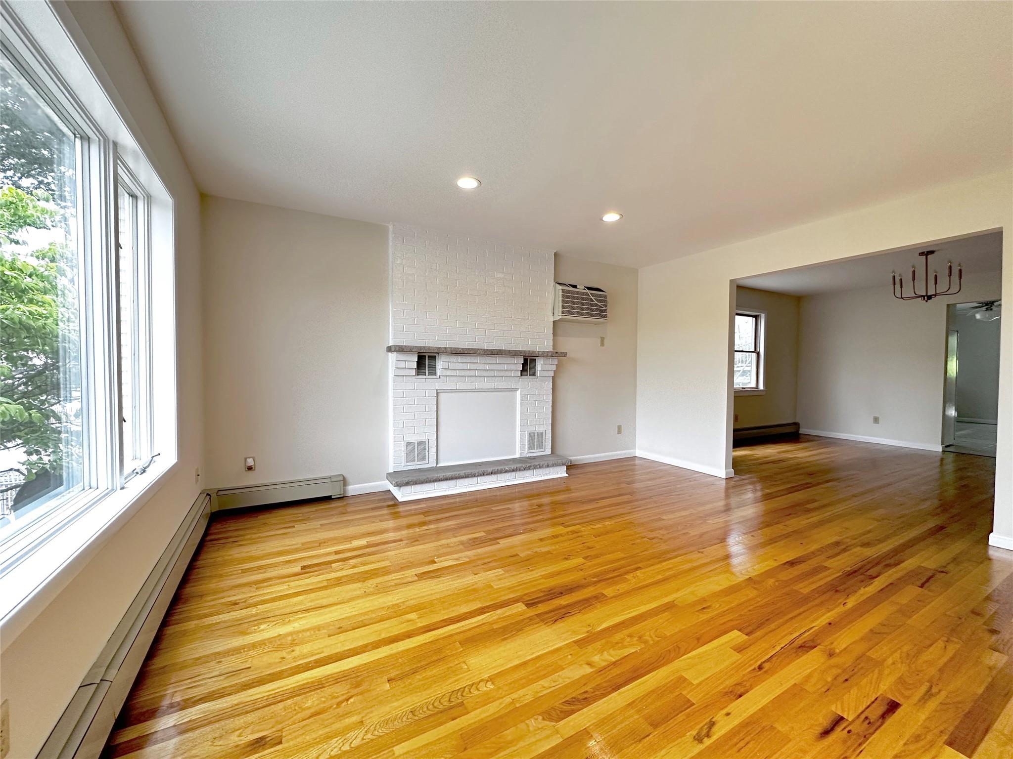 150 Bennett Avenue L1