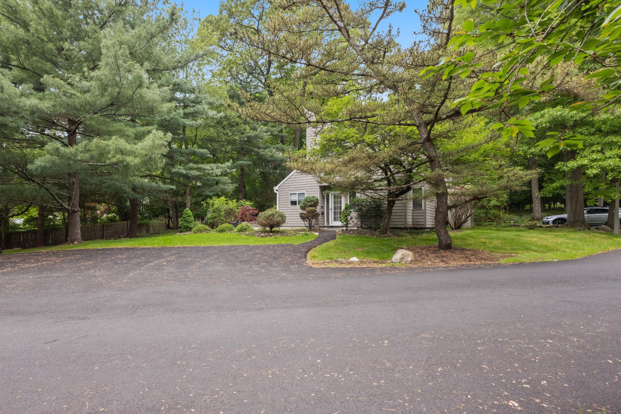 37 Hickory Hill Lane, Tappan, New York image 22